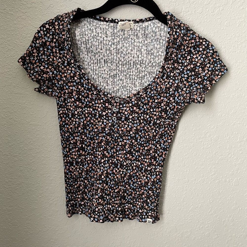 Billabong Black Floral Bayside Crop Size Medium